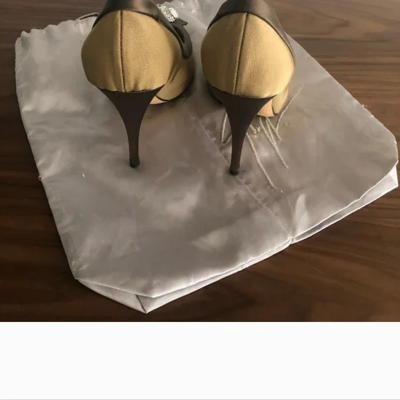 Giuseppe Zanotti: Satin Crystal Jewel Pump - Picture 4 of 4